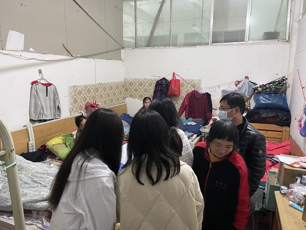 江西中医药大学：后勤人的战疫故事——督查室冷文颖图2.jpg