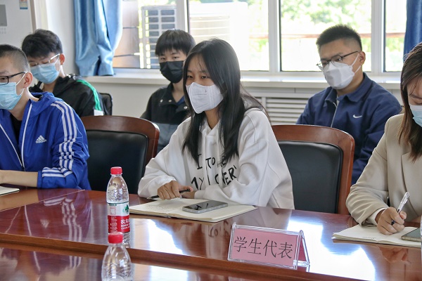 倾听心声，优化服务，华北理工大学召开商贸服务座谈会3.jpg
