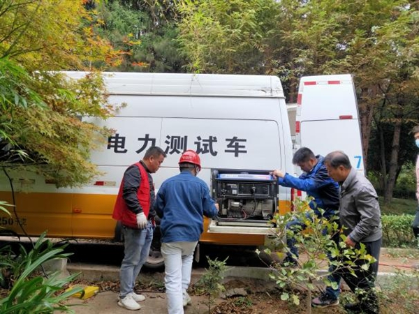 学校高压电缆突发故障，后勤全力组织抢修图片4.jpg